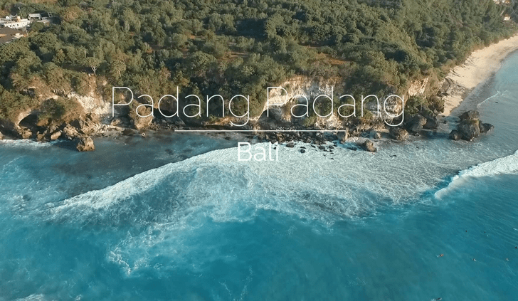 La perfección de Padang Padang desde el cielo