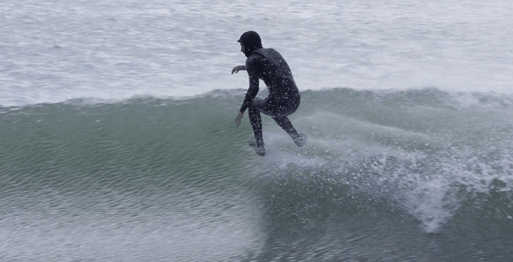 La tabla de surf invisible