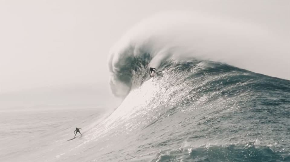 Martes de Carnaval con olas XXL en Nazaré