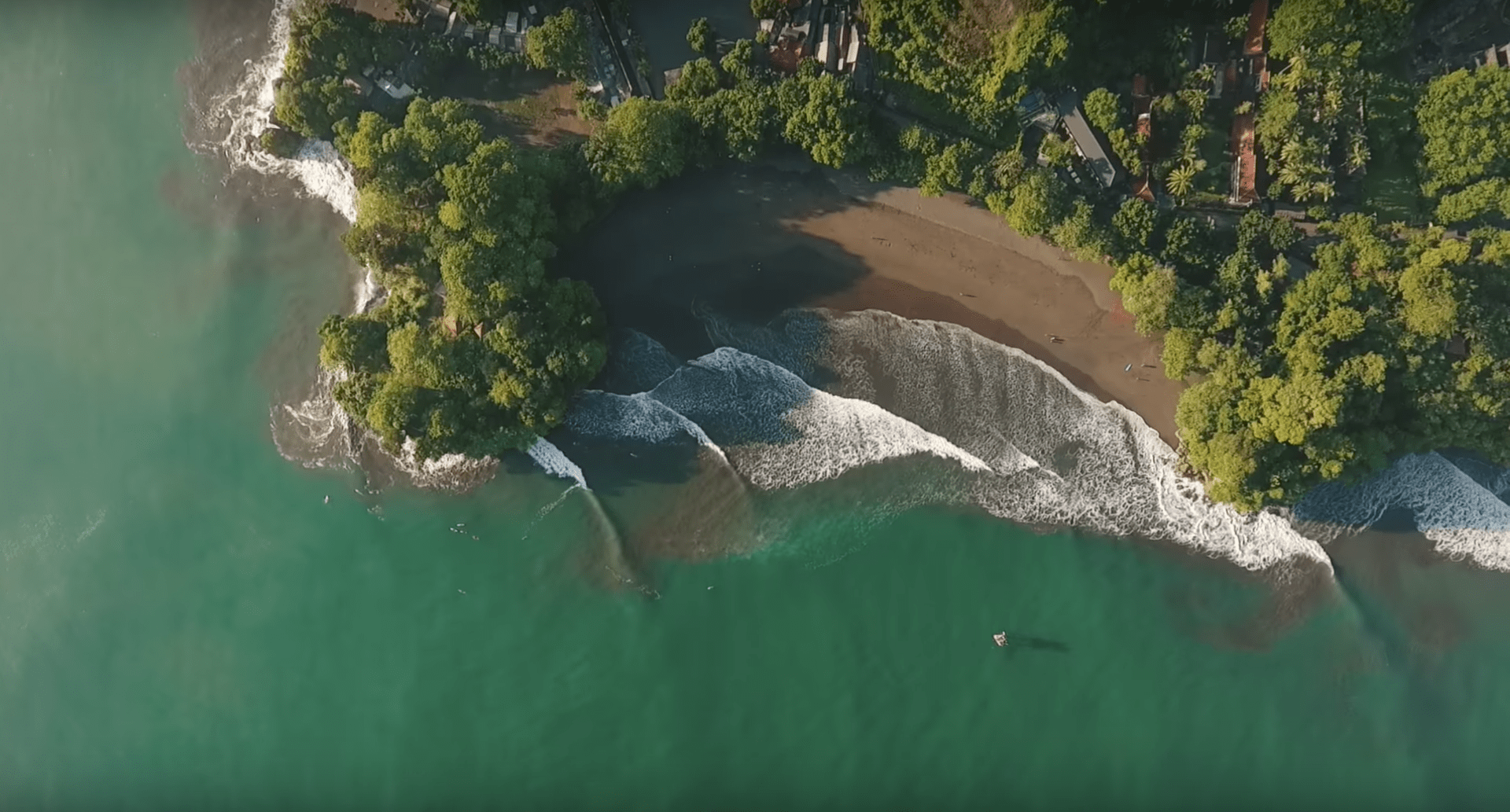 Otra razón más para un Surftrip a Indonesia