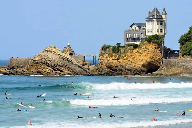 T-shirt Biarritz Surf Côte Basque - Design été Vacances, Manches Courtes, Coupe Classique - Cadeau Surf Et Voyage
