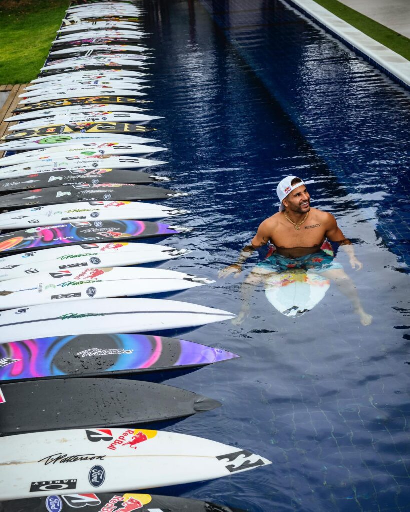 ¿Cuáles son las tablas de surf profesionales más vendidas? 8 italo ferreira quiver